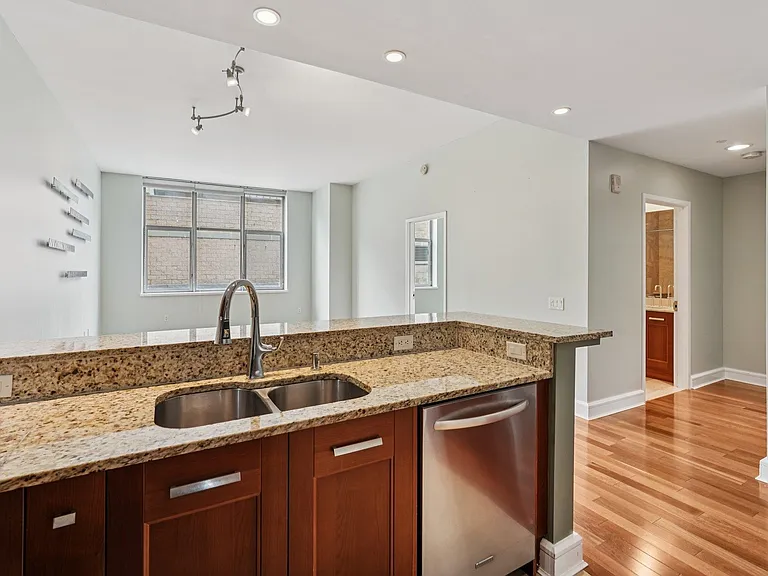8100 River Rd #210A — Photo 14