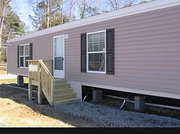 8718 Smithfield Apartments Ln #4, Smithfield, VA 23430