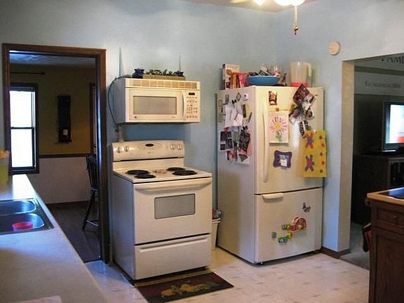 4th image of 428 N 10th St