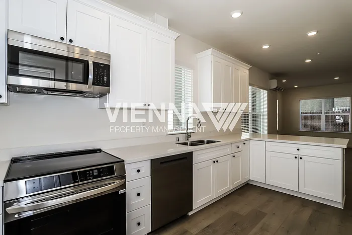 8086 Quiet Knolls Dr — Photo 12