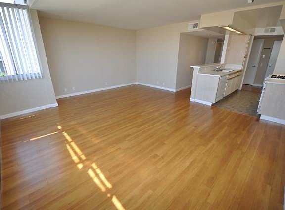 4th image of 11923 Laurelwood Dr APT 08