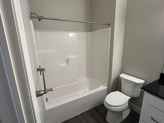 5th image of 236 W Market St #4