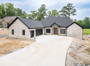 9 Soldado Ln, Hot Springs Village, AR 71909