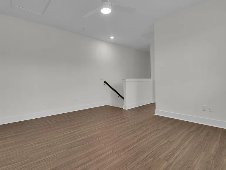 268 Symphony Ave — Photo 15