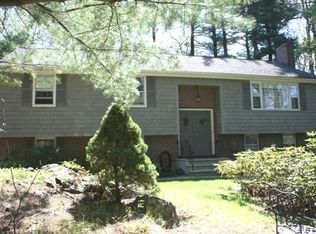 10 Hidden Valley Rd, Lynnfield, MA 01940