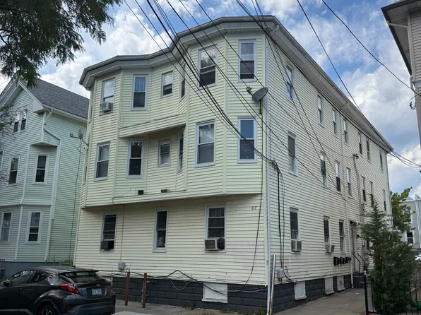 87 Penn St, Providence, RI
