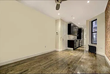 313 East 92nd Street, #5E