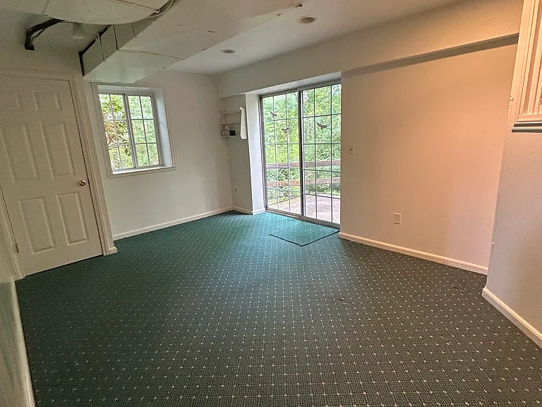 137 Woods End — Photo 15