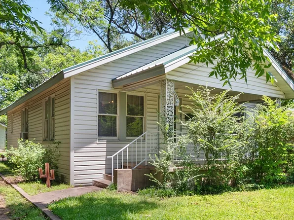 110 Woodland Ave, Corsicana, TX 75110