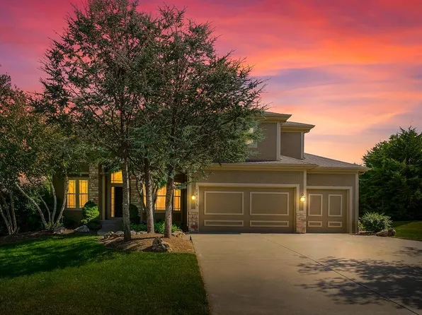 24135 W 113th Ter, Olathe, KS 66061