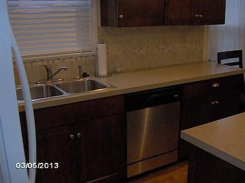 3rd image of 1729 Kingsley Ave