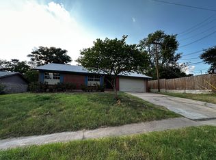 2404 Parker Ln, Austin, TX 78741
