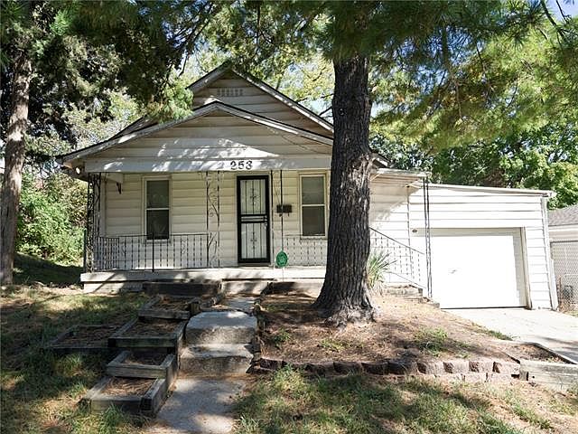 1st image of 253 N 31st St