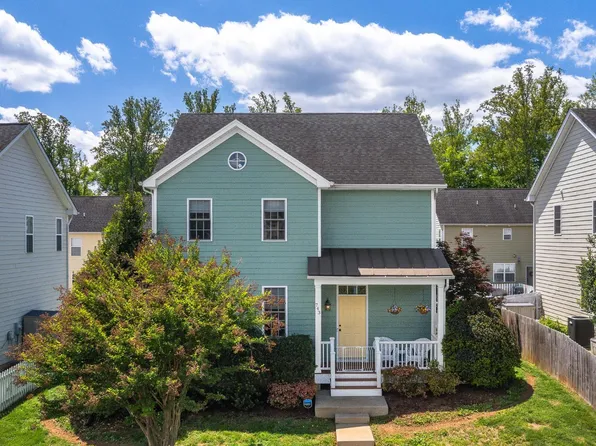 743 Country Green Rd, Charlottesville, VA 22903