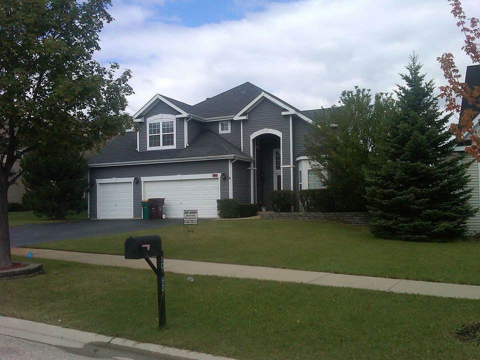 1st image of 1090 Deerwood Ct