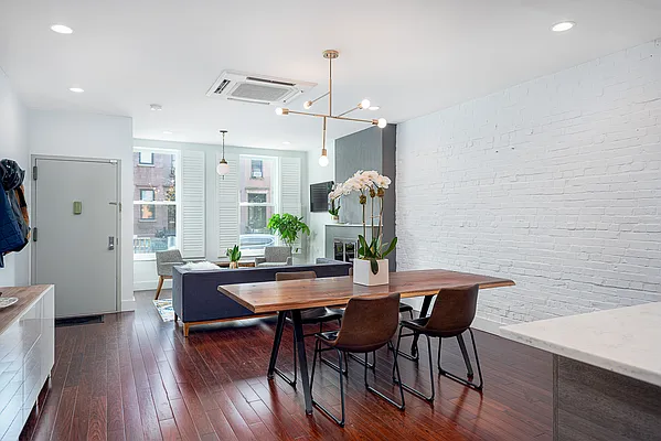 Sold by Compass | media 2