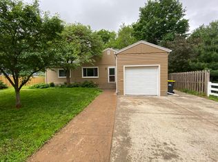 1019 Howell St, Iowa City, IA