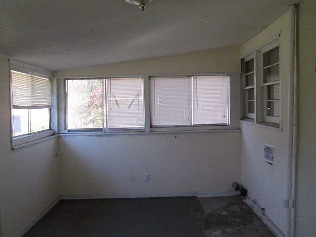 1st image of 100 Hicks Cir