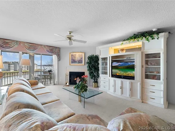 432 Regatta Bay Cir #2B, Lake Ozark, MO 65049