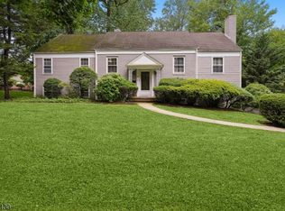 55 Tanglewood Dr, Summit, NJ 07901