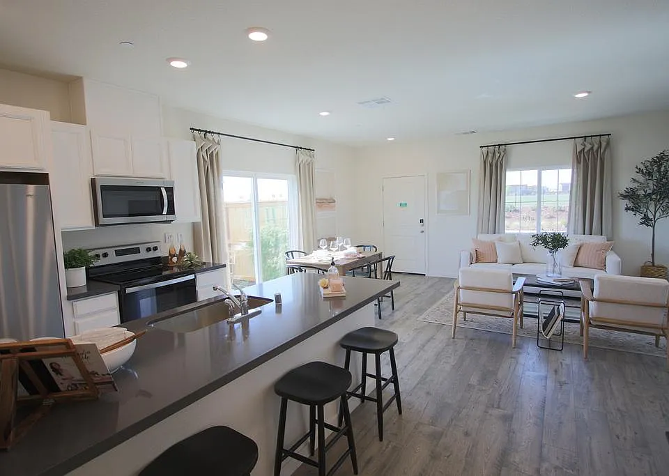5129 Cumberland Dr