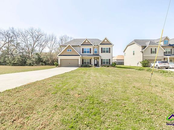 3rd image of 360 Walker Rd