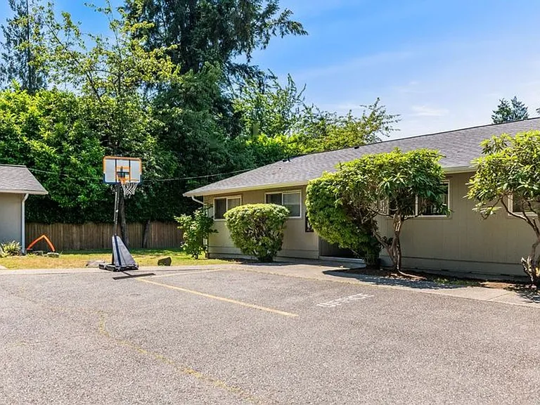 Riverside Village - 2 bedroom units - Auburn - RENOVATED — Photo 19