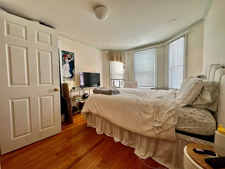 10 Fulkerson St #1 — Photo 4