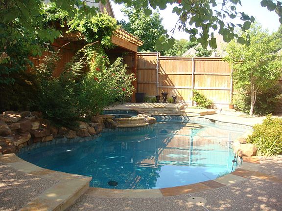 Pool - Hot Tub - Pergola