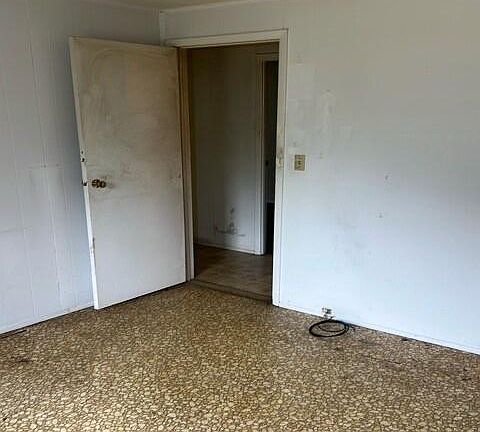5th image of 133 Beachwood Avenue