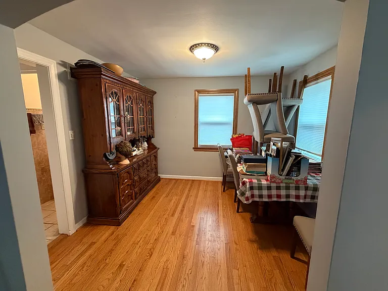 4231 N Mulligan Ave — Photo 7