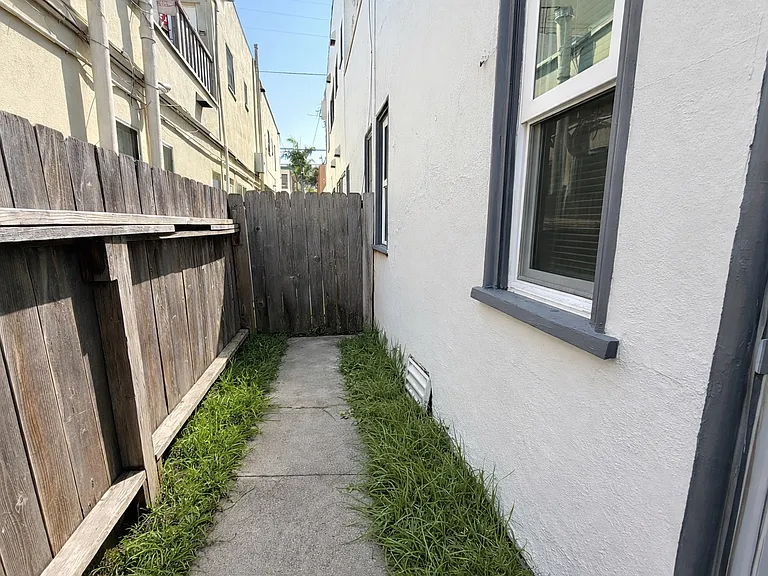 00-1750 E 3rd St #12 — Photo 12