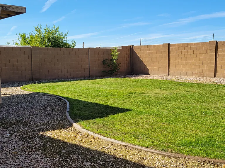 2040 E Shetland Dr — Photo 8