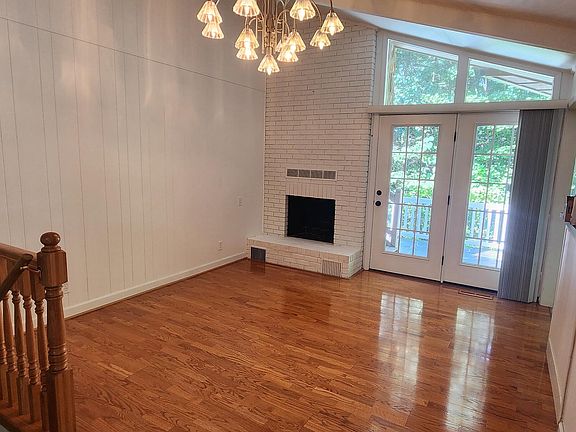 4th image of 320 Cromwell Dr