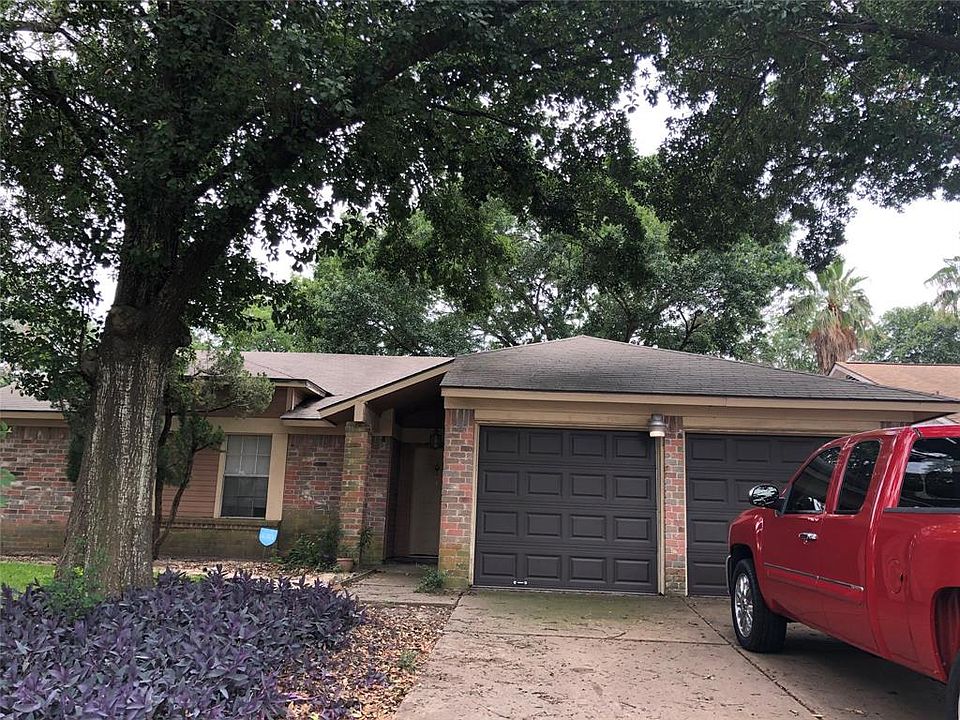 1st image of 17907 Autumn Hills Dr