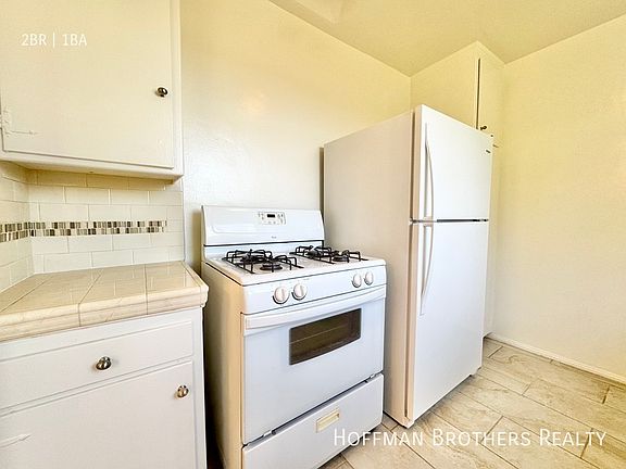 3rd image of 1126 S Holt Ave #7