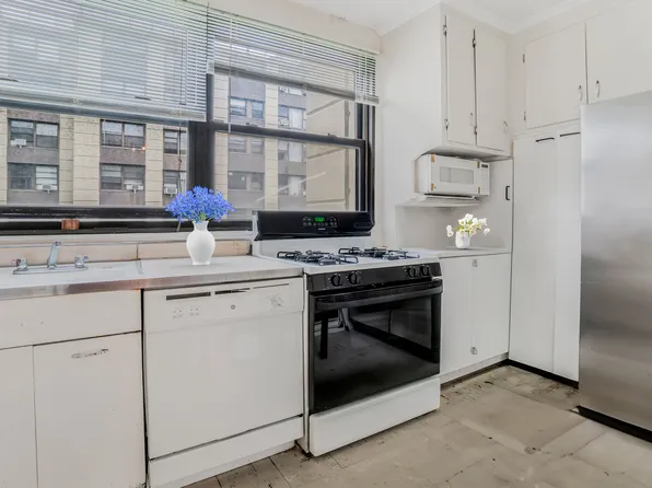 98-22 63rd Drive image 5 of 15