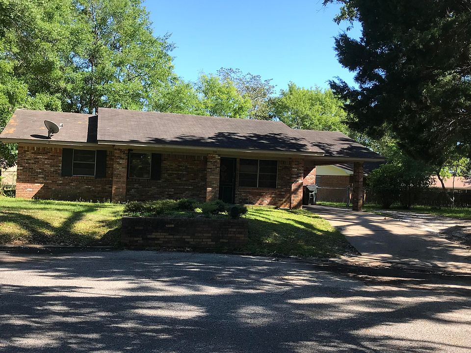 1st image of 104 McGuire Ct