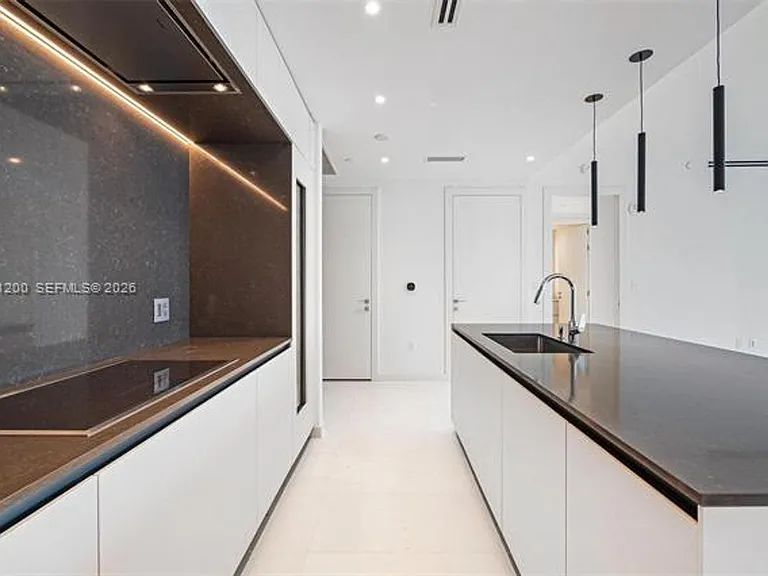300 Biscayne Boulevard Way #2906W — Photo 1
