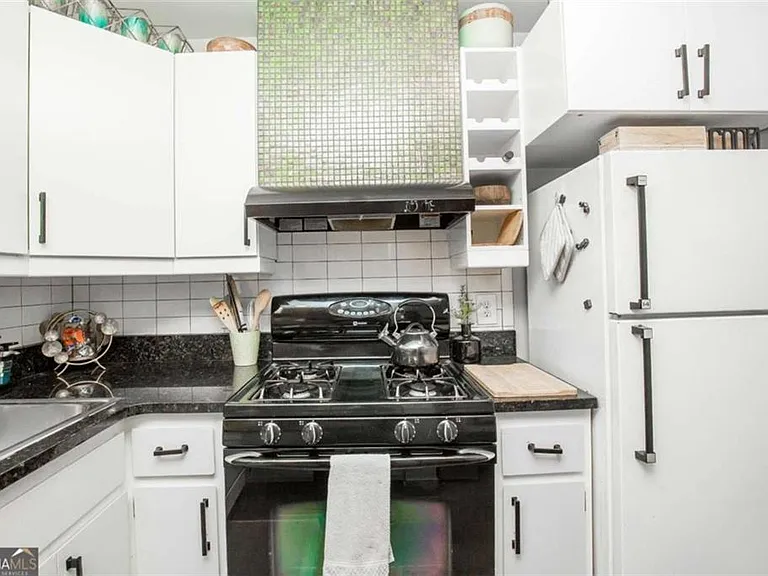 952 Myrtle St NE #2 — Photo 6