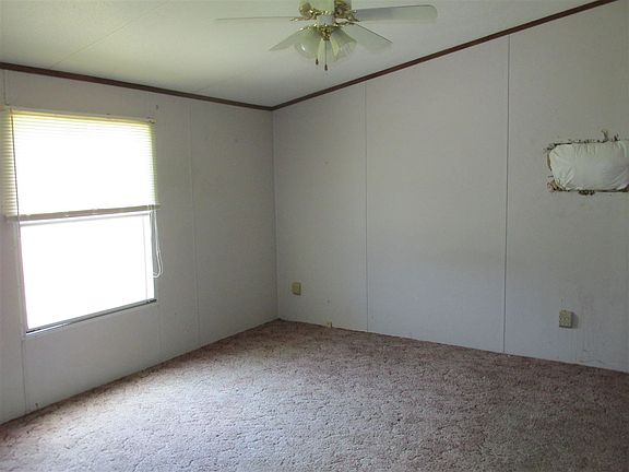 3rd image of 9825 Kirchherr Ave