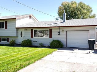 950 E Harmony Dr, Blackfoot, ID 83221