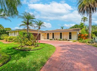15901 W Troon Cir, Miami Lakes, FL 33014