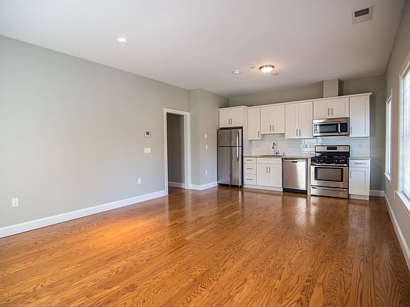 979 Boston Post Road