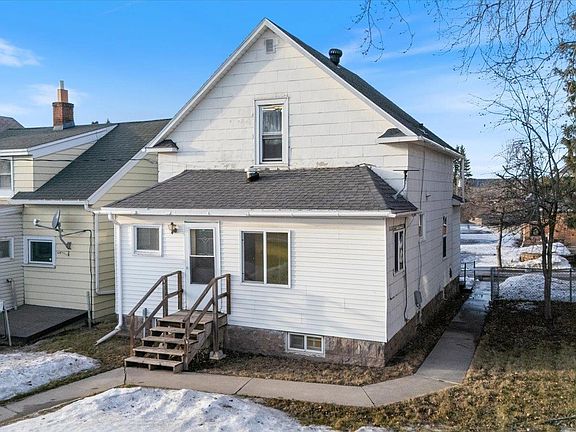 3rd image of 616 Summit St