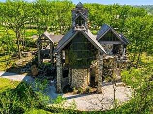 16900 S Highland Ridge Dr, Belton, MO 64012