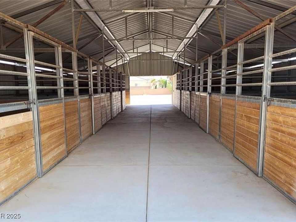 2nd image of 5910 W Post Rd