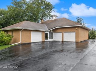 6108 Janes Ave, Downers Grove, IL 60516