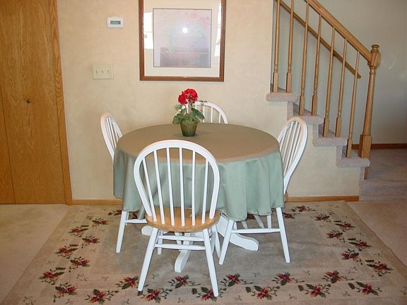5th image of 3908 Meadow Brook Ct