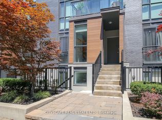 57 Macaulay Ave #TOWNHOUSE 802, Toronto, ON M6P3P5